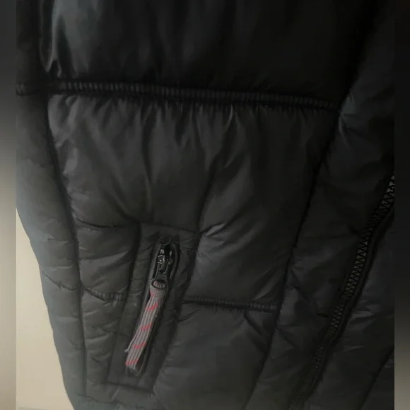 Industrialize Black Puffer Vest with lining red trim on zippers & pockets Men M - Picture 3 of 8